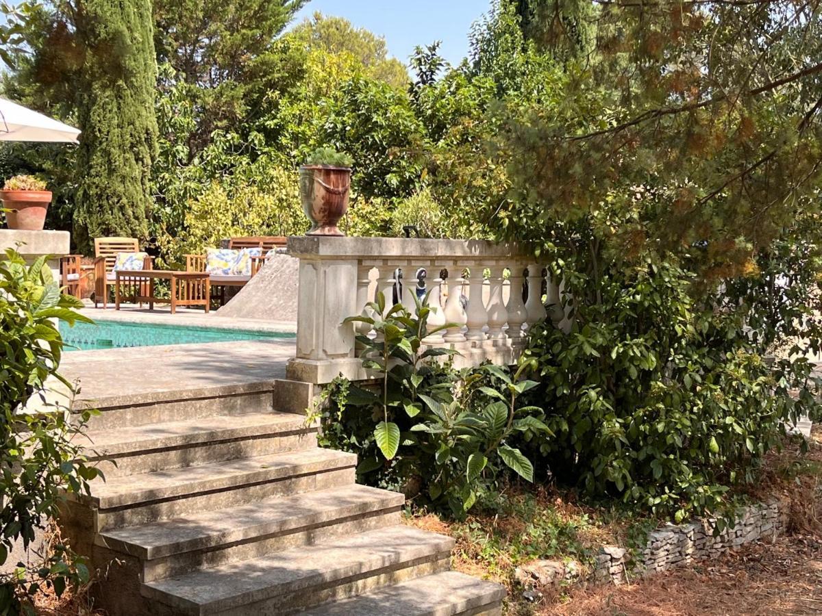 Maisonnette Independante Avec Jardin/Patio Nîmes Eksteriør billede