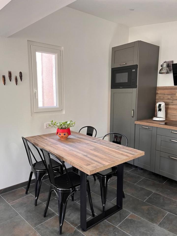 Maisonnette Independante Avec Jardin/Patio Nîmes Eksteriør billede
